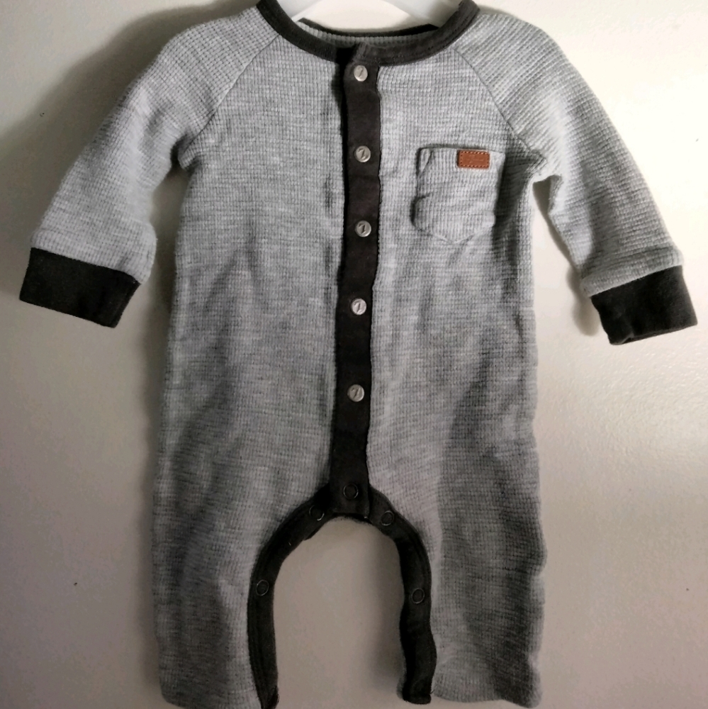 0-3 month body suit